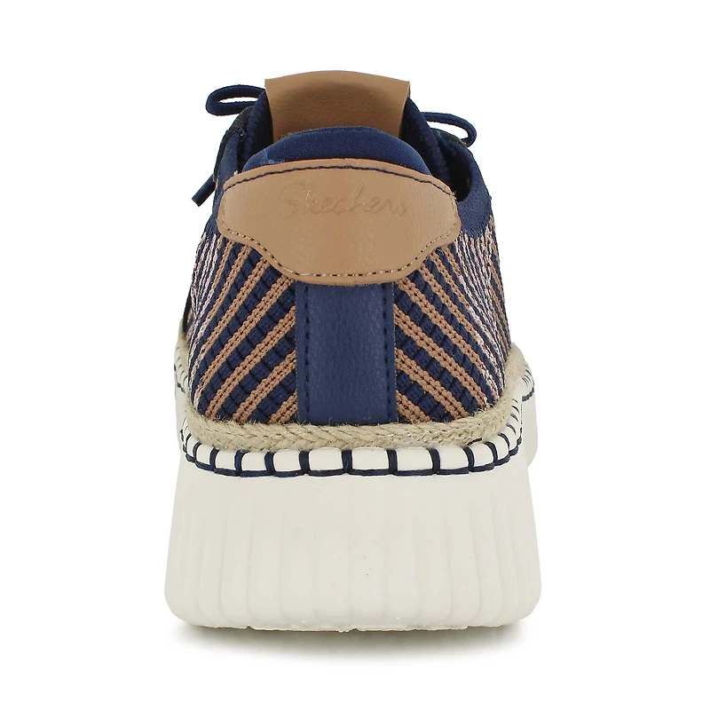 Skechers Wilshire Blvd - Breezy Stroll
