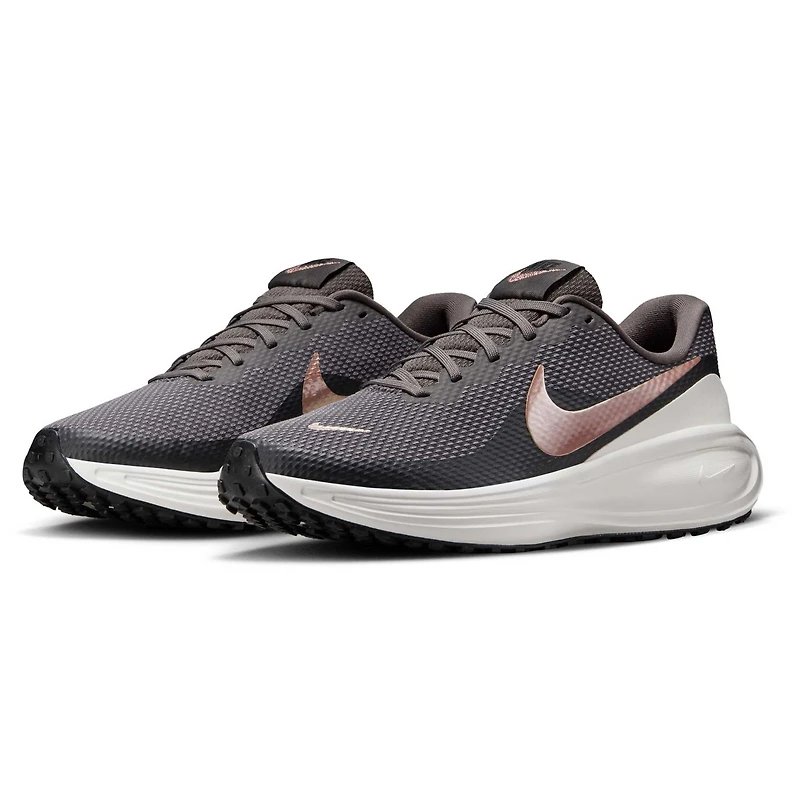 Nike Revolution 8