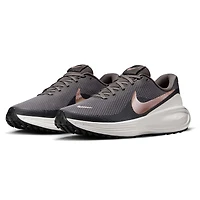 Nike Revolution 8