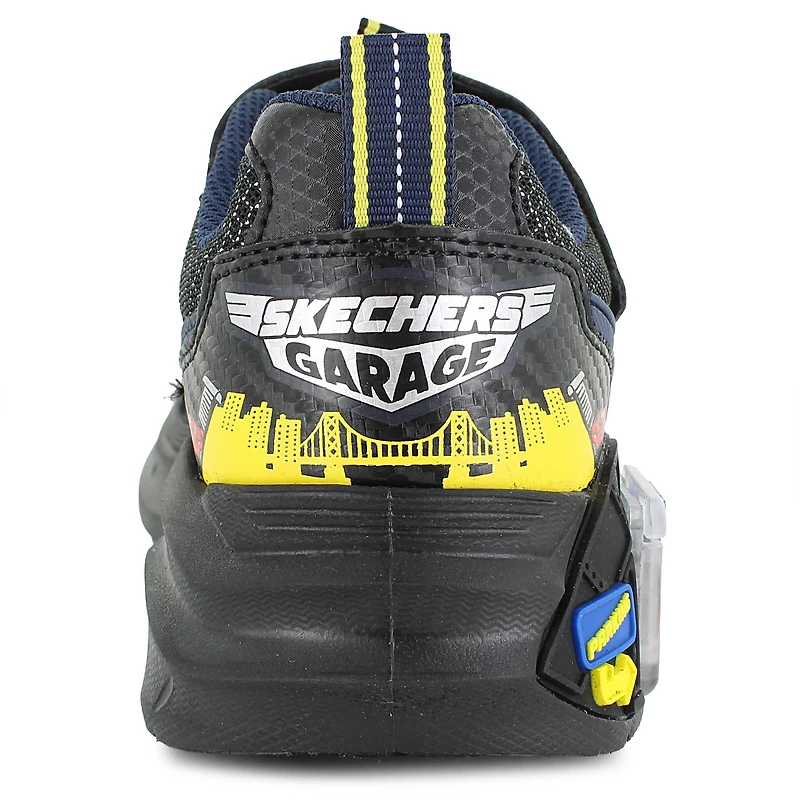 Skechers Garage