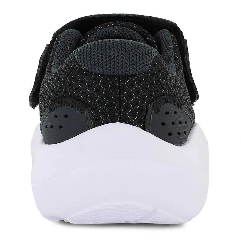 Under Armour Charged Surge 4