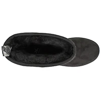 Dirty Laundry Soaring