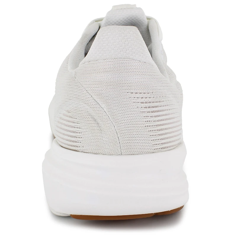 Brooks Revel 8