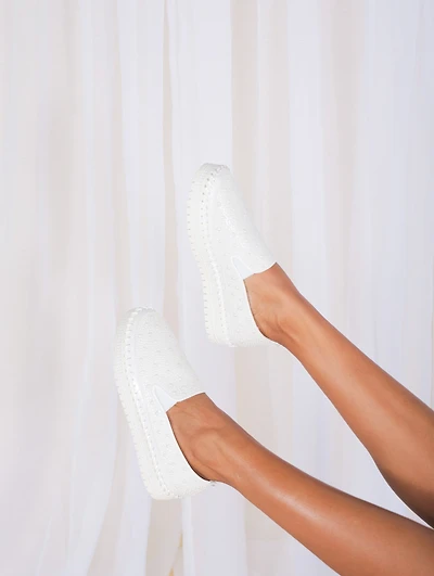 Brittany Pearl Sneaker