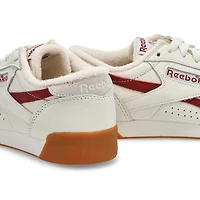 Women's Freestyle Lo Leather Sneaker