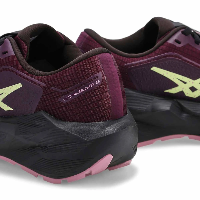 Women's NovaBlast 6 GTX Performance sneaker - Dark