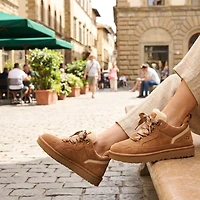 Women's Lowmel Lace Up Boot