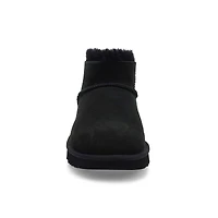 Women's Ultra Mini Bailey Bow Sheepskin Boot - Bla