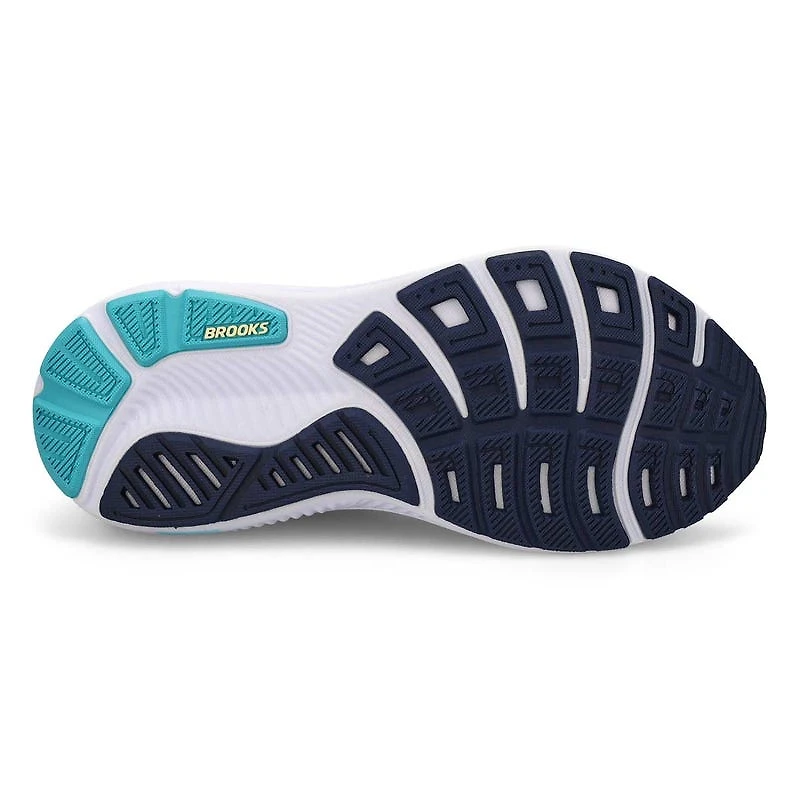 Women's Ghost 17 Lace Up Performance Sneaker