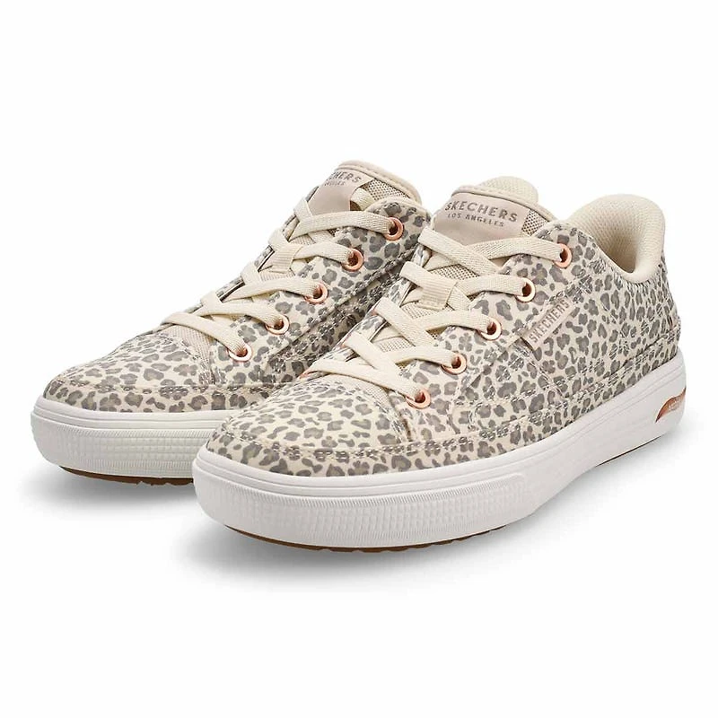 Women's Arch Fit Arcade Print Powa Canvas Sneaker