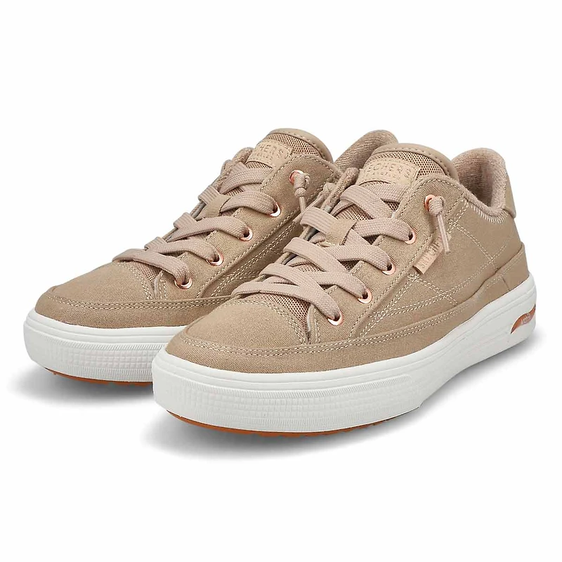Women's Arch Fit Arcade Meet Ya There Sneaker