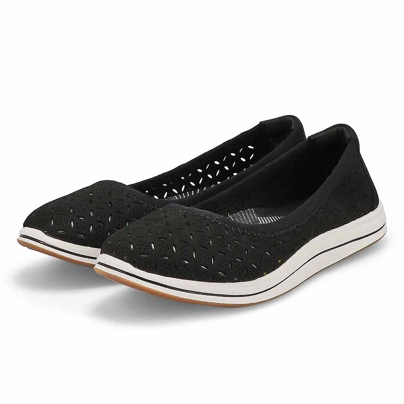 Women's Breeze Roam Casual Shoe