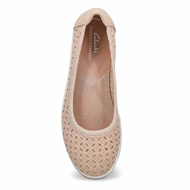 Women's Breeze Roam Casual Shoe