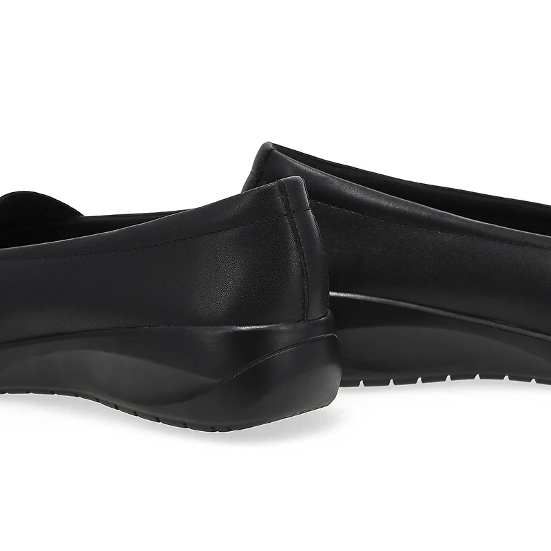 Women's  Kaetlyn Rhea Wide Casual Slip On Shoe - B