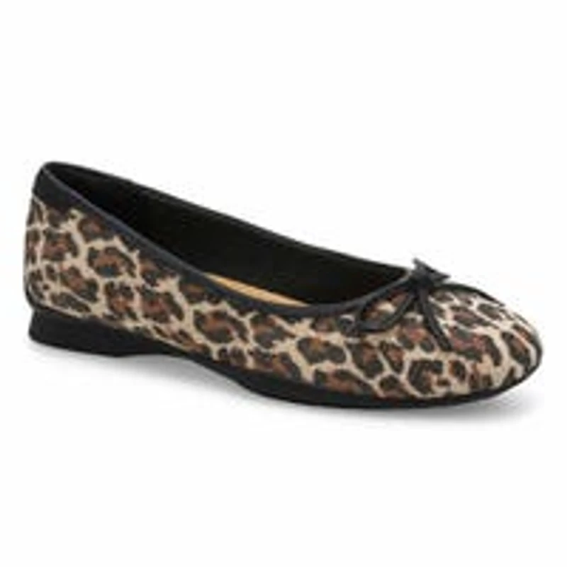 Women's Jazmynn Bow Ballet Shoe - Beige