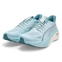 Women's Magnify 3 Performance Sneaker - Fresh Wate