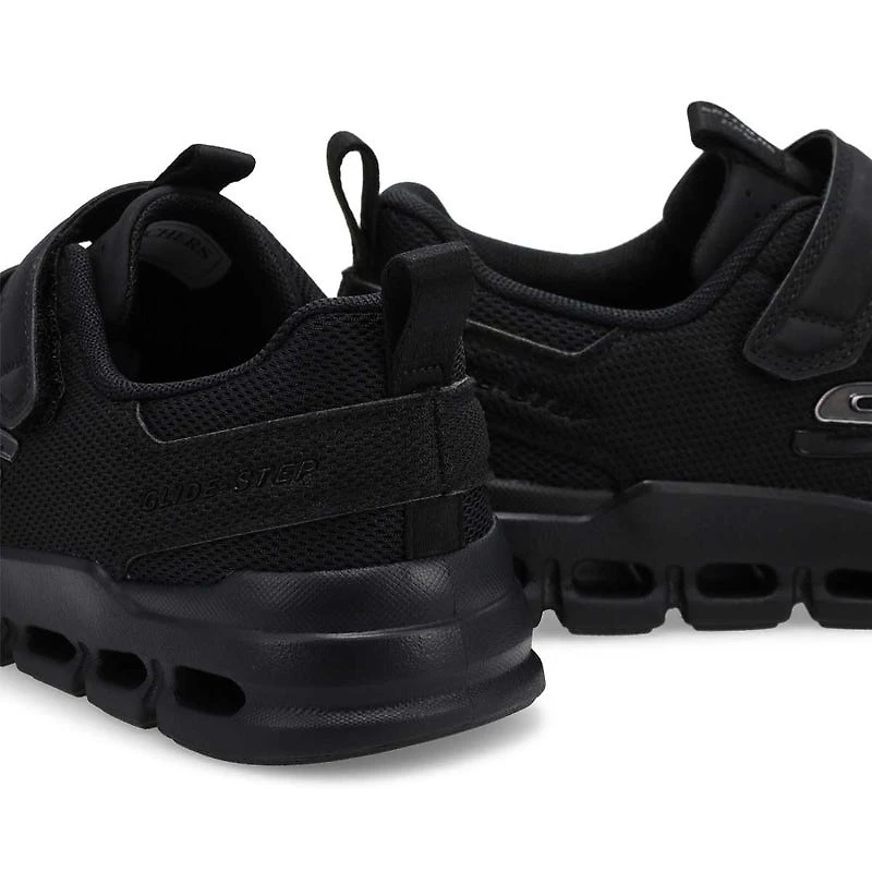 Boys' Glide Step Flow Sneaker - Black/Black