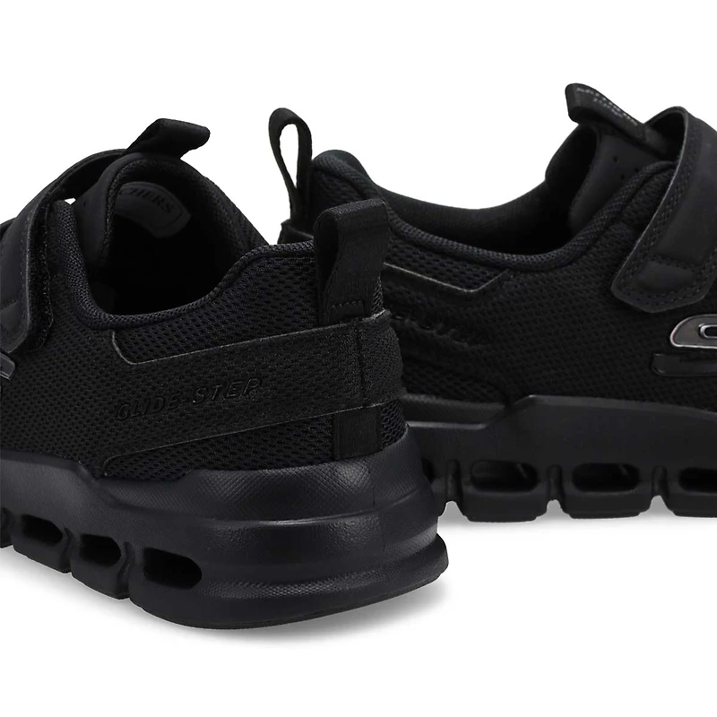 Boys' Glide Step Flow Sneaker - Black/Black