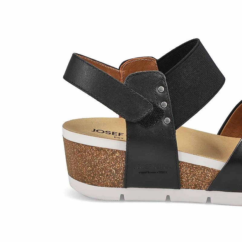 Women's Quinn 09 Casual Leather Sandal - Black