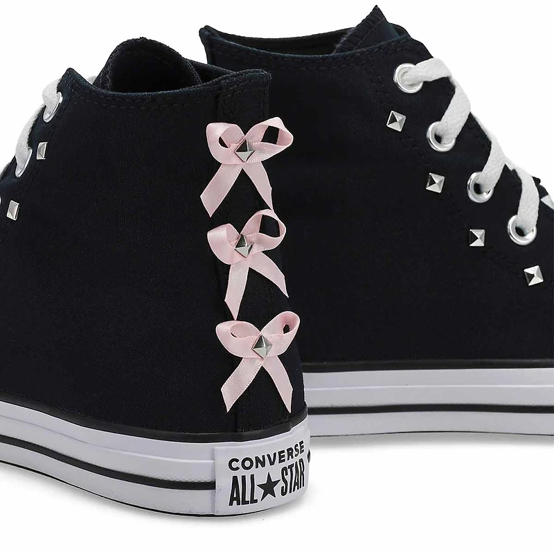 Women's Chuck Taylor All Star Bows & Studs Sneaker