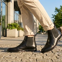 Men's  Aldair Leather Chelsea Boot - Black