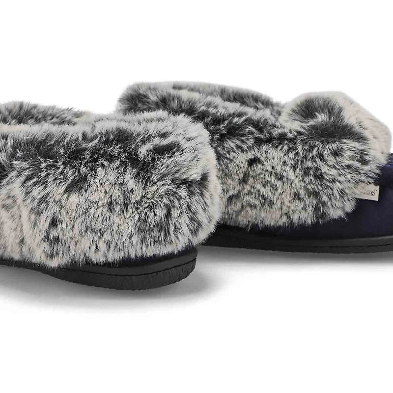Women's Cute 5 V3 Faux Fur Vegan Moc