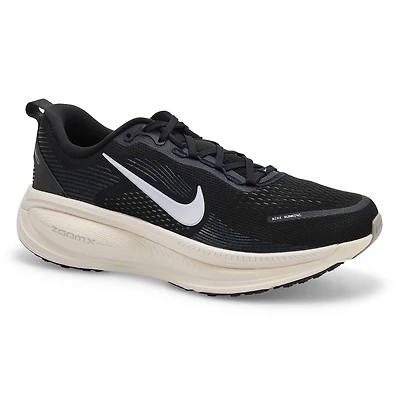 Men's Vomero 18 Performance Sneaker - Black/Summit