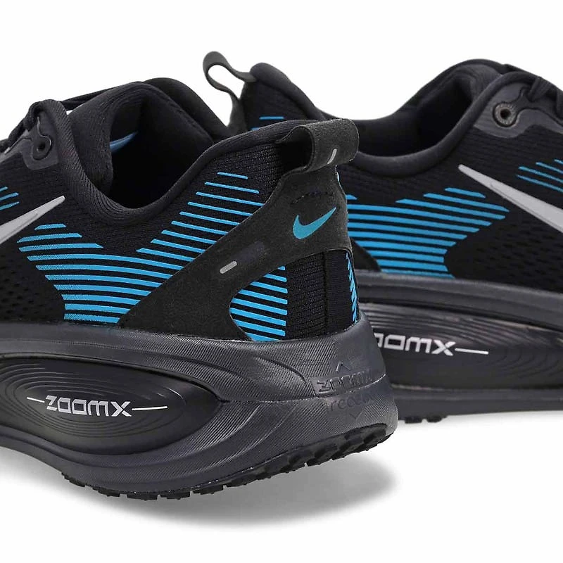 Men's Vomero 18 Performance Sneaker - Black/Summit