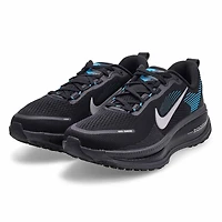 Men's Vomero 18 Performance Sneaker - Black/Dark S