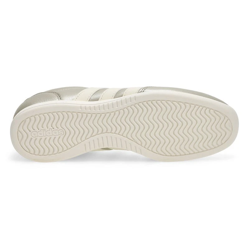 Women's Barreda Lo Low Profile Sneaker