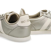 Women's Barreda Lo Low Profile Sneaker
