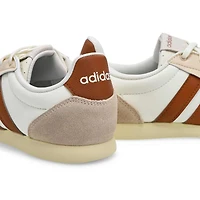 Women's Barreda Lo Low Profile Sneaker