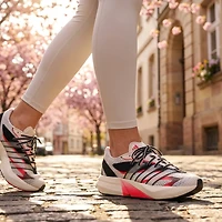 Women's Light Blaze Lace Up Sneaker