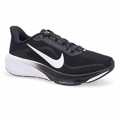 Women's Pegasus 42 Performance Sneaker - Black/Whi
