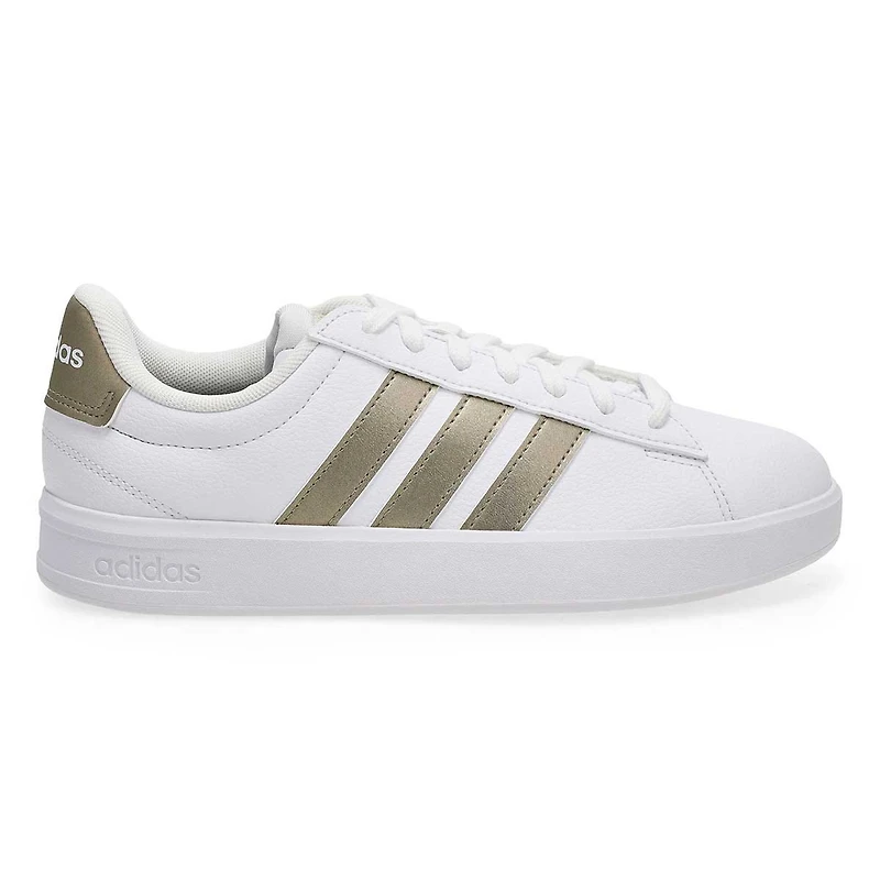 Baskets  lacets GRAND COURT 3.0, blanc/mtallique