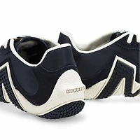 Women's Relay Fly Vent Lace Up Performance Sneake