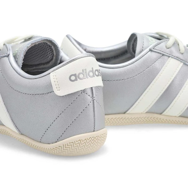 Women's Grand Court Lo Low Profile Sneaker