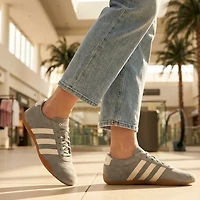 Women's Grand Court Lo Low Profile Sneaker