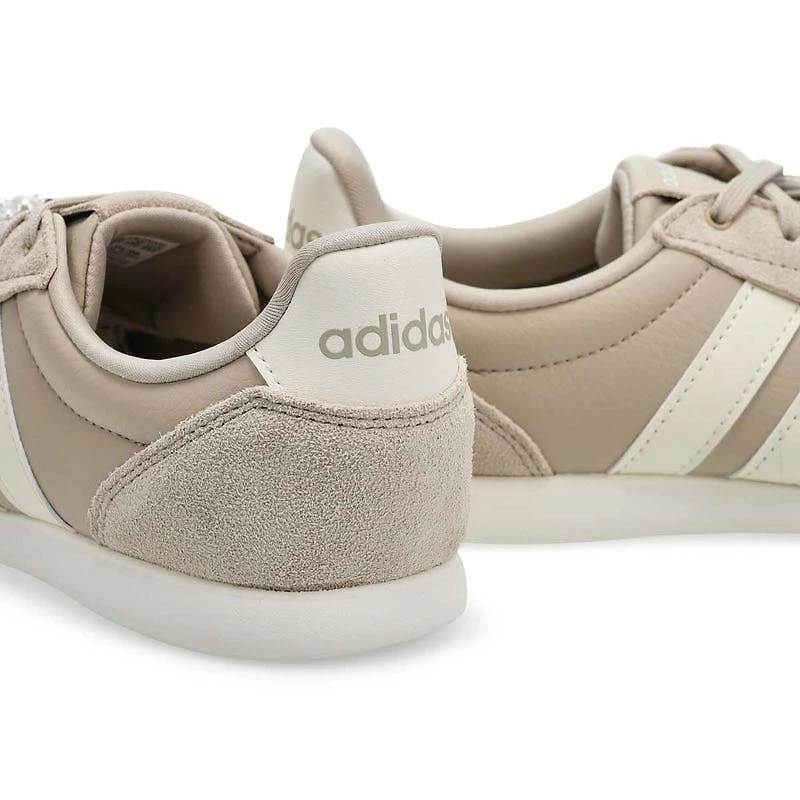 Women's Barreda Lo Low Profile Sneaker