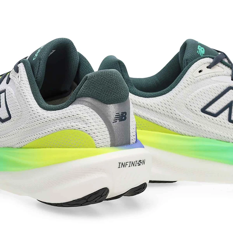 Baskets de performance à lacets 1080v15