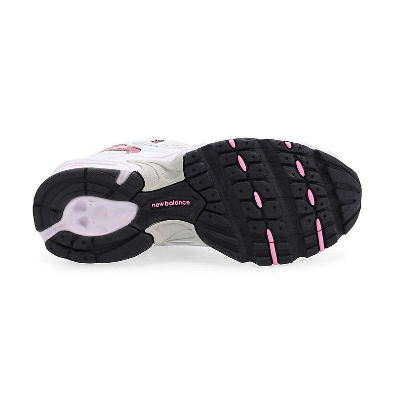 Kids' 530 Bungee Slip On Sneaker