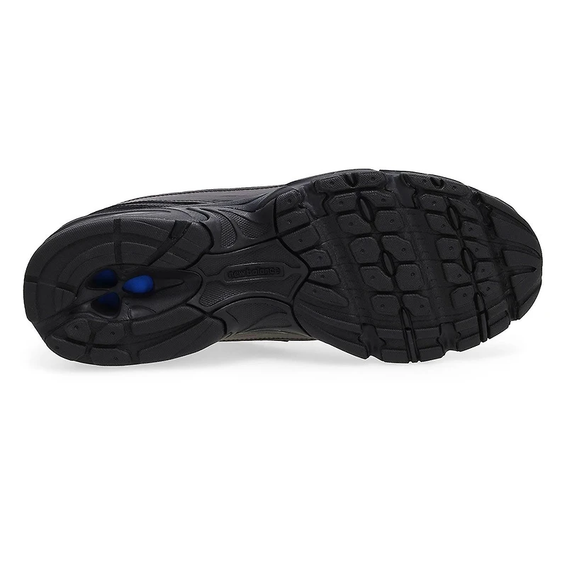 Men's 740 Lace Up Sneaker
