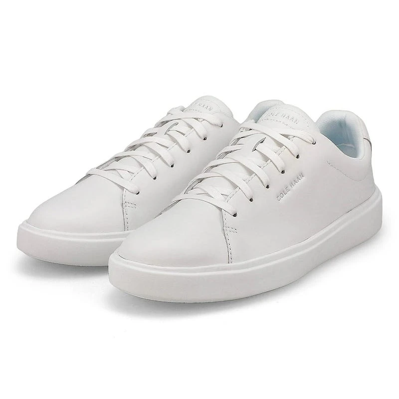 Women's  Grand Crosscourt Traveler Casual Sneaker