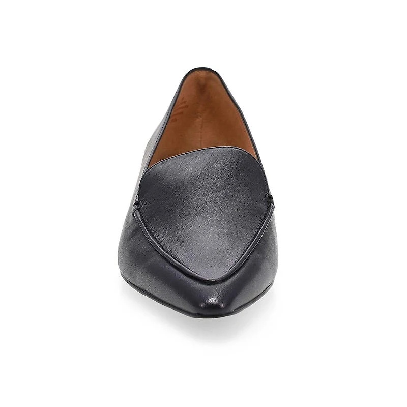 Women's Beatrice Heeled Loafer - Black