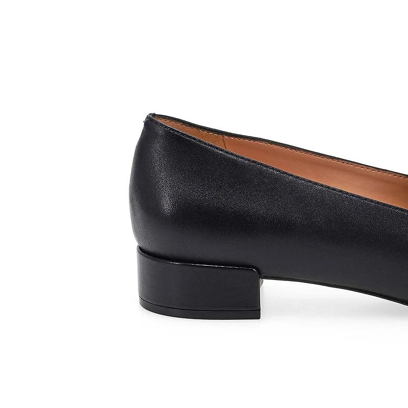 Women's Beatrice Heeled Loafer - Black