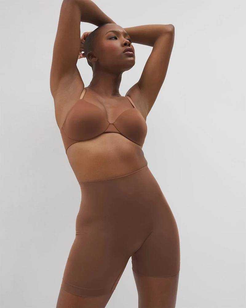 Mid-Level Shaping Seamless Shorts