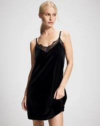 Lace Classic Chemise