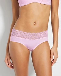 Hipster Panty with Enchanting Lace