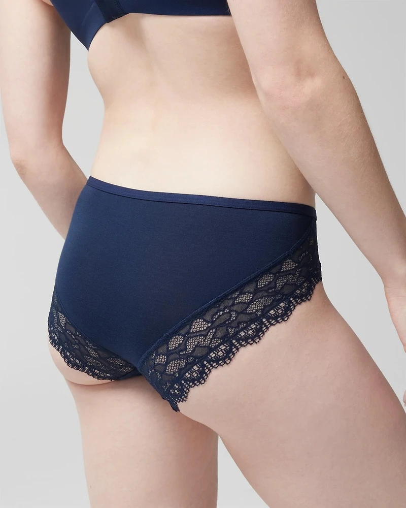 Hipster Panty with Enchanting Lace