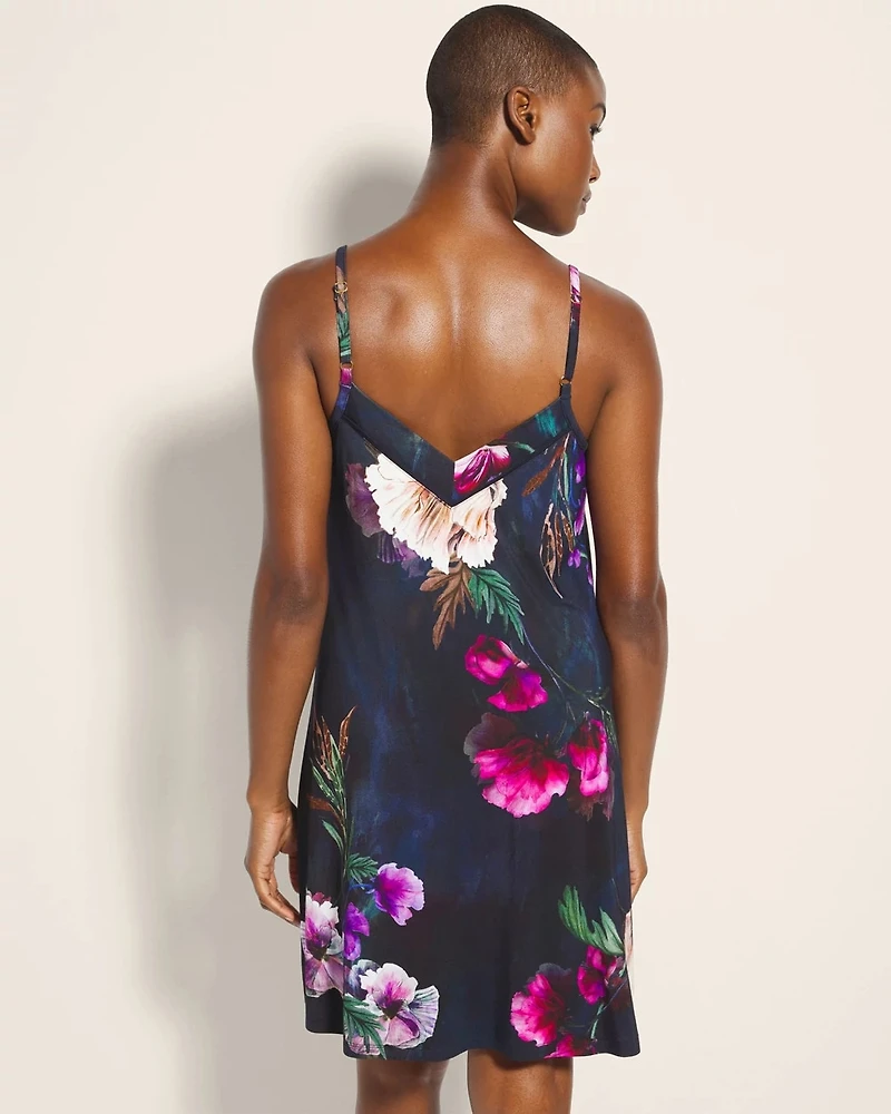 Chemise with Piping